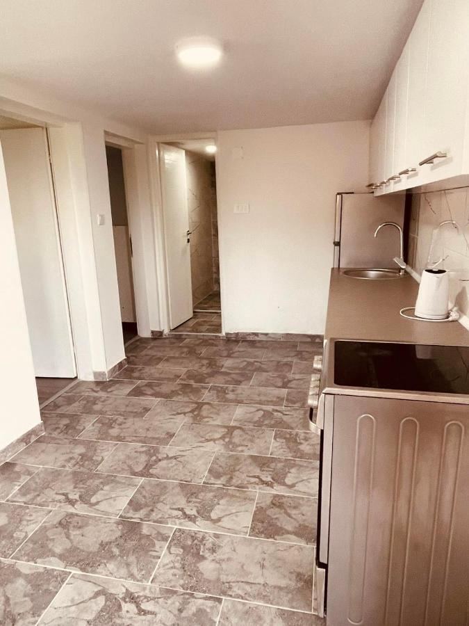 Ajla - Free Parking Apartma Sarajevo
